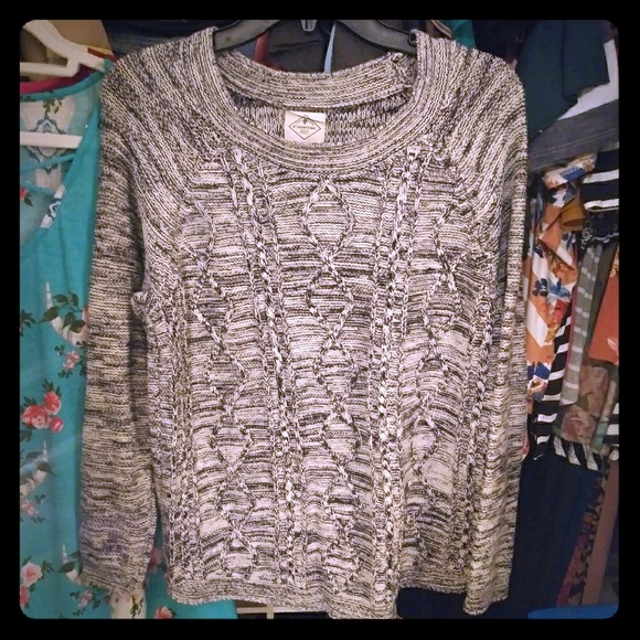 Sweater - Picture 1 of 1